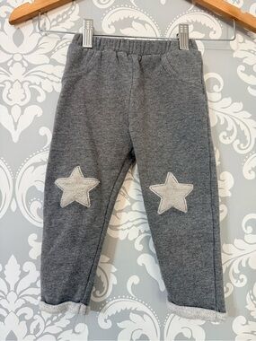 💫10/$25 • Urban Kids Star Patch Cuffed Trackpants